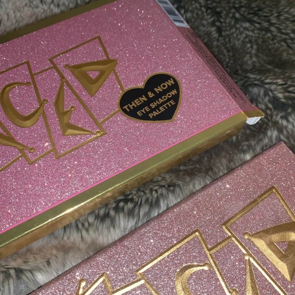 Too faced now and then eyeshadow pallet